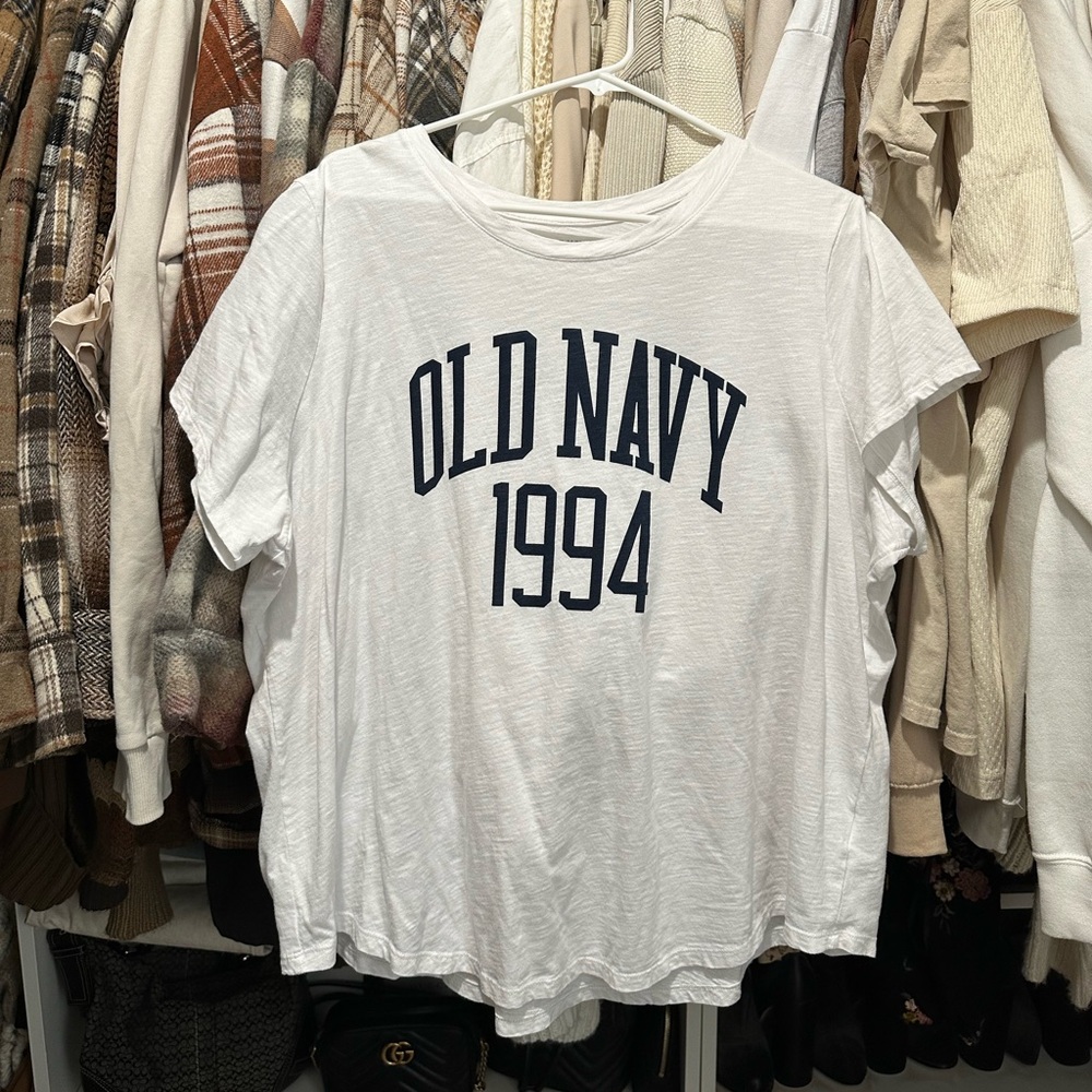 Oversized Old Navy 1994 T-shirt